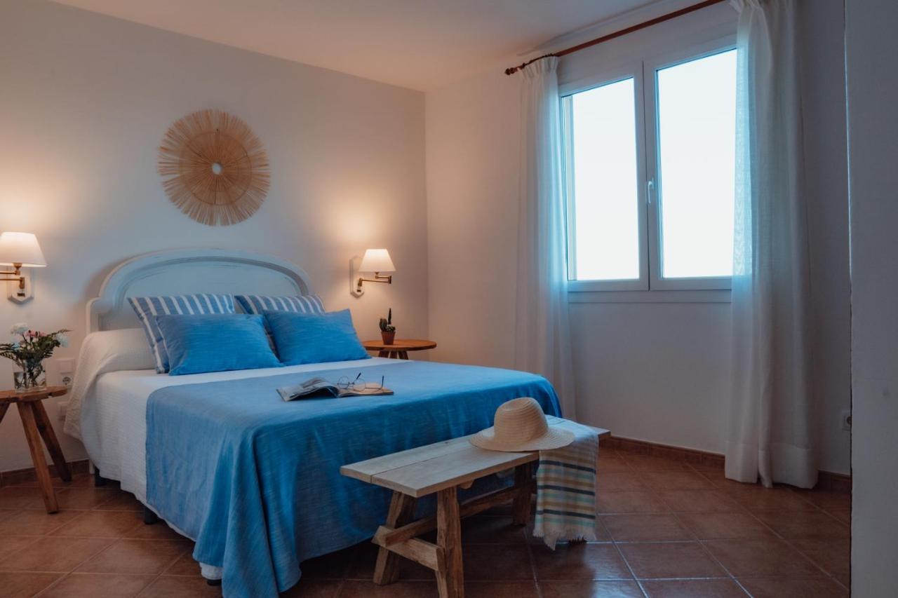Menurka - Port D'Addaia Villa Luaran gambar